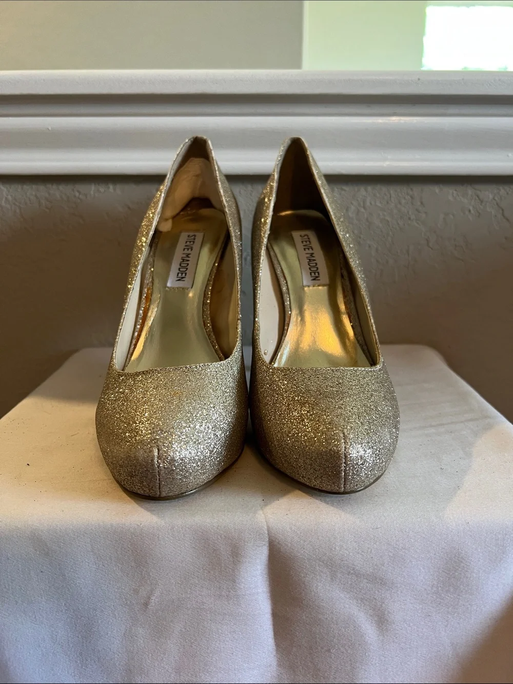 Steve Madden Gold Glitter High Heel Platform Pumps for Women